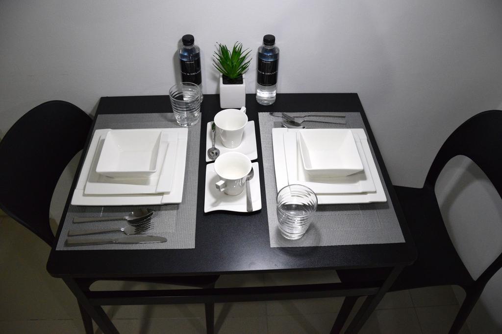 Jazz Makati Luxury Apartment Манила Экстерьер фото