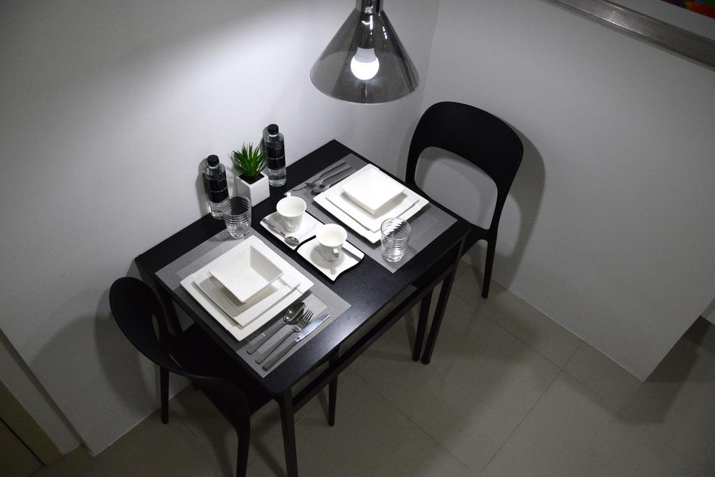 Jazz Makati Luxury Apartment Манила Экстерьер фото